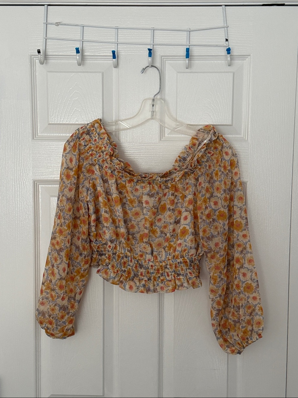 Promesa Floral Off Shoulder Crop Top. Size S - Picture 3 of 5